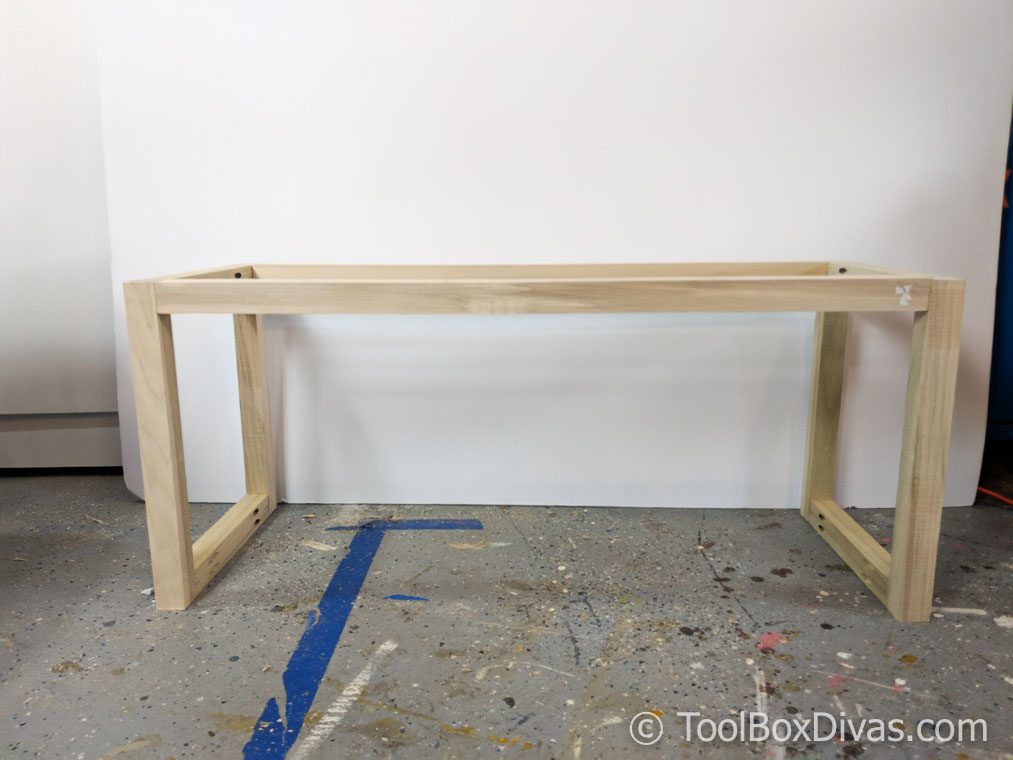 Modern-Wooden-bench-with-Woven-Fabric-Seat-Toolbox-Divas-69-of-111.jpg