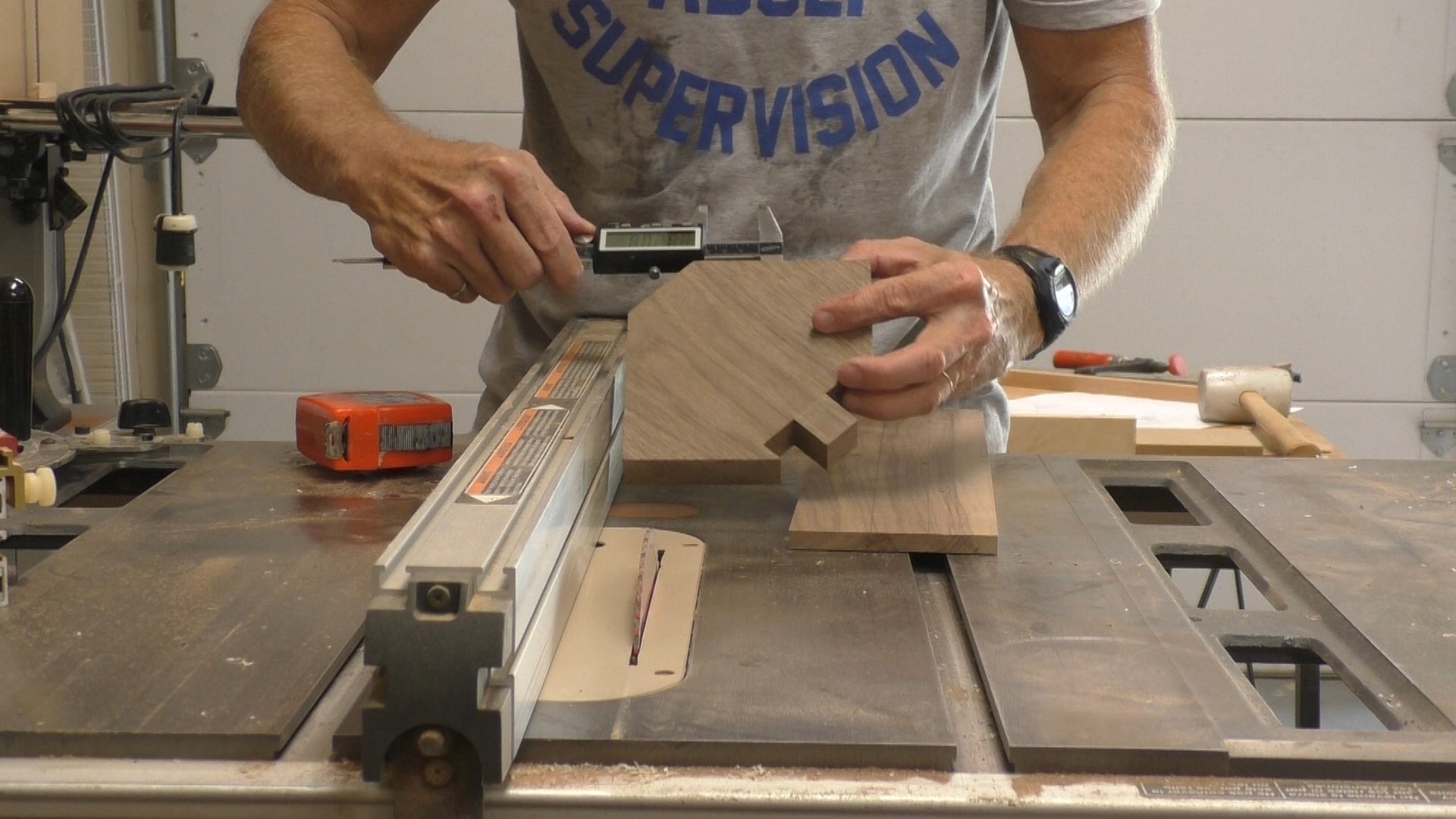 Mortise measure width.png