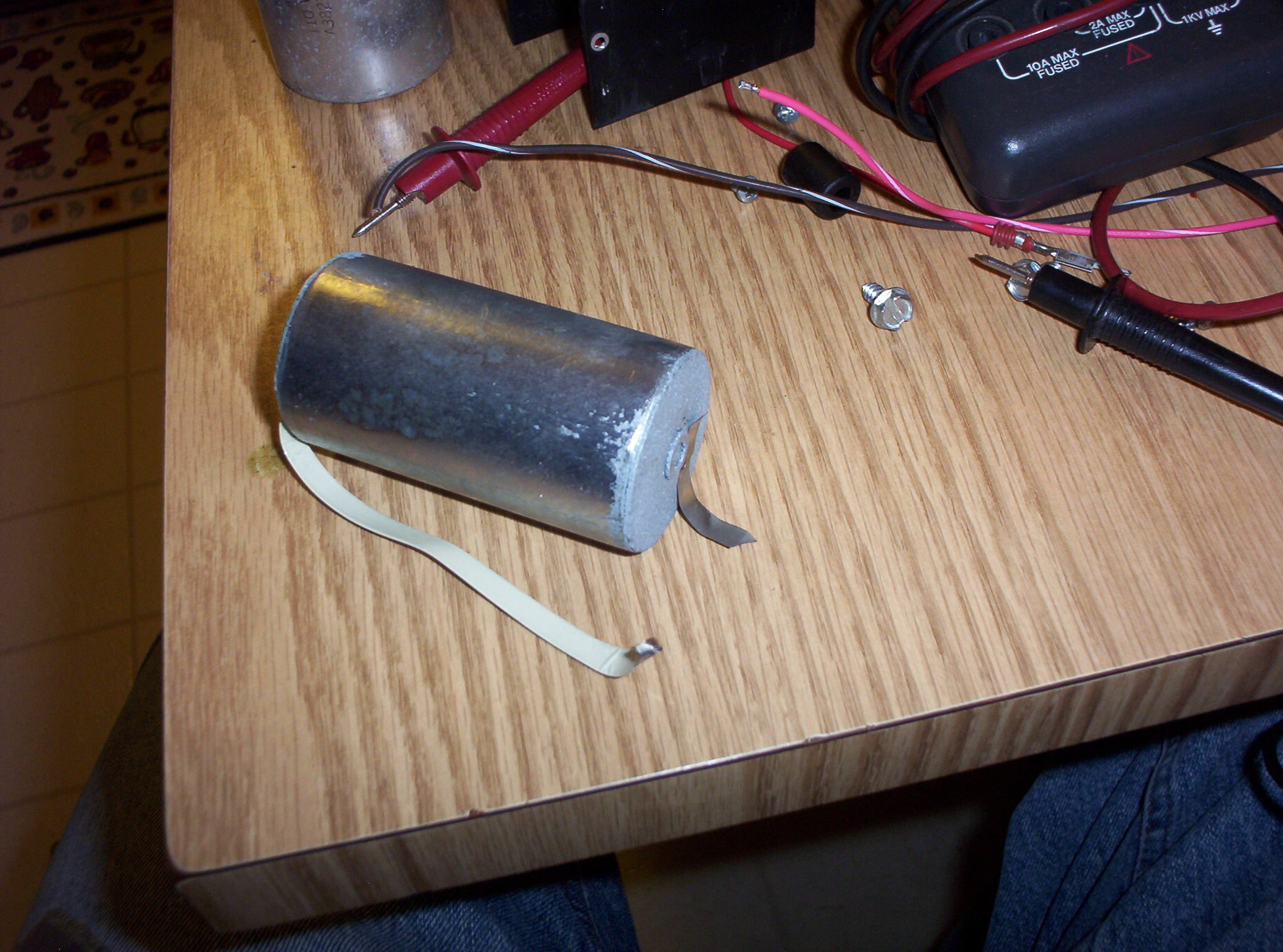 Naked_Ballast_Capacitor.jpg