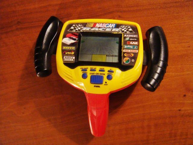 Nascar_Racer_Handheld_Electronic_Game_by_Radica_complete.jpg