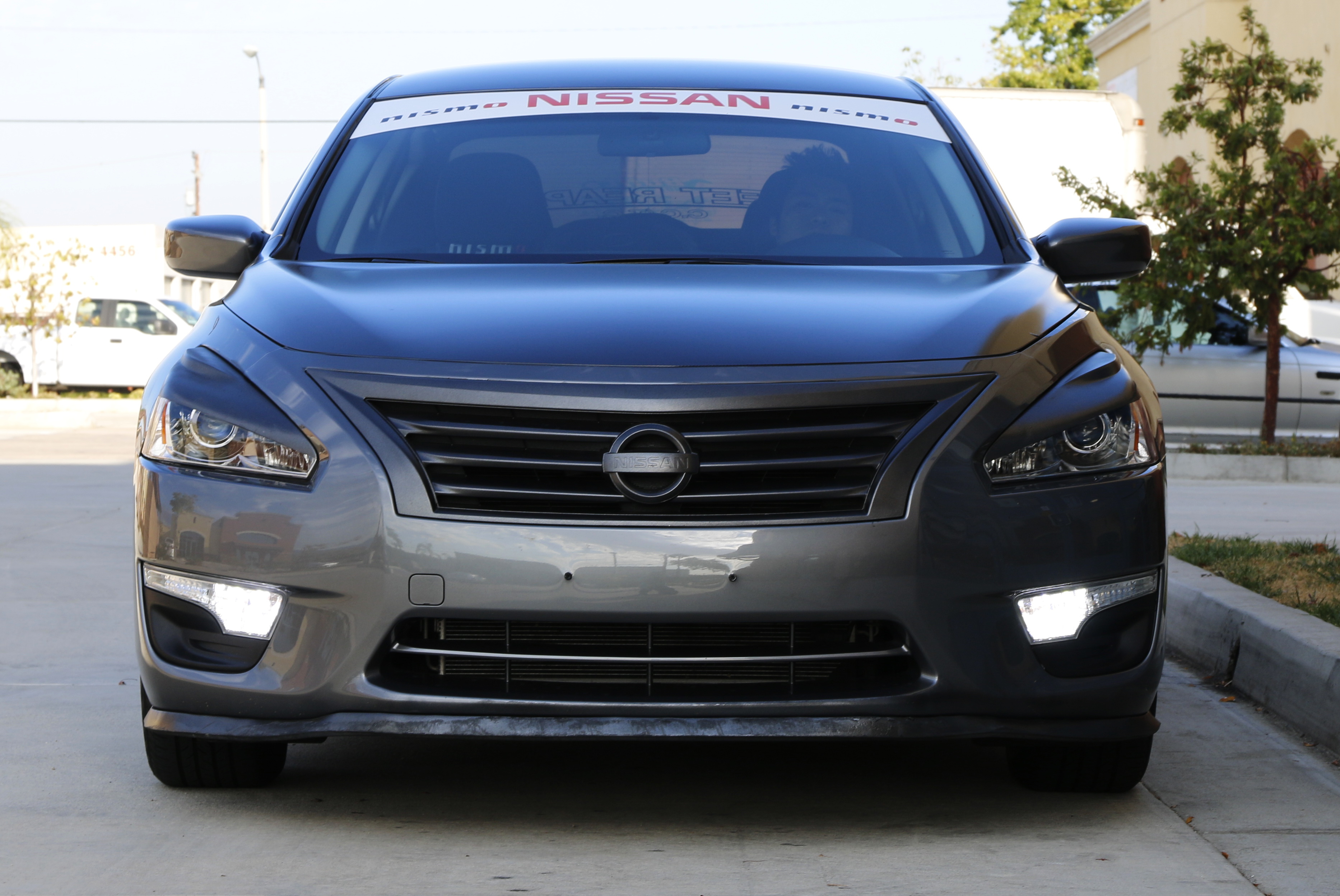 Nissan-Altima-LED-Daytime-Running-Light-Bulb-Install-11.jpg