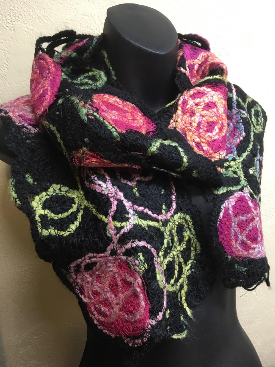 No knit Rose Crazy-Wool Scarf - 14.jpg