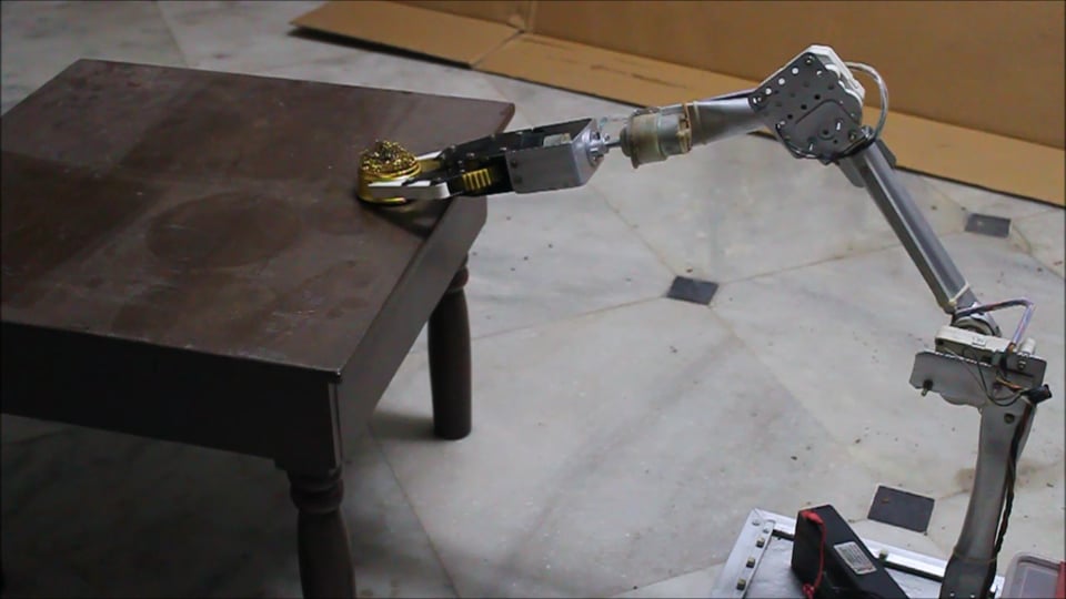 Object Manupilation Using Robotic Arm