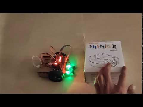 Obstacle avoidant micro:bit robot