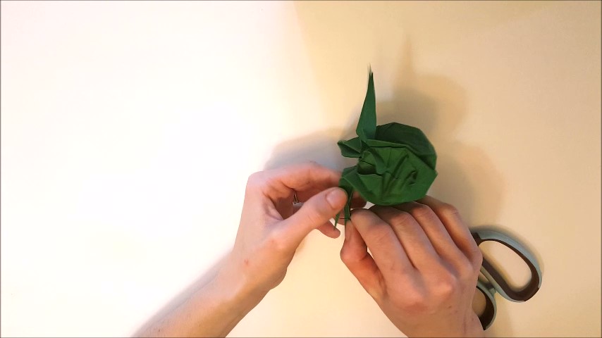 Origaminis - How to Fold a Beholder_Moment(22).jpg