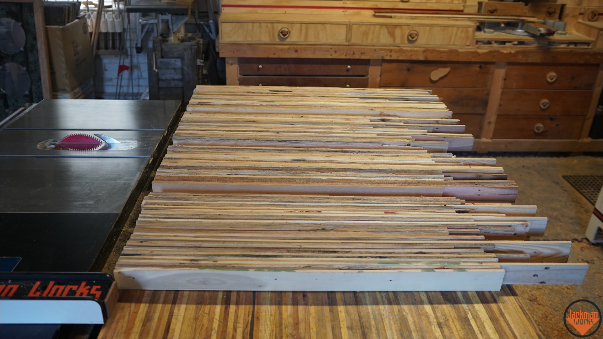 Pallet Wood Slat Bench 10.jpg
