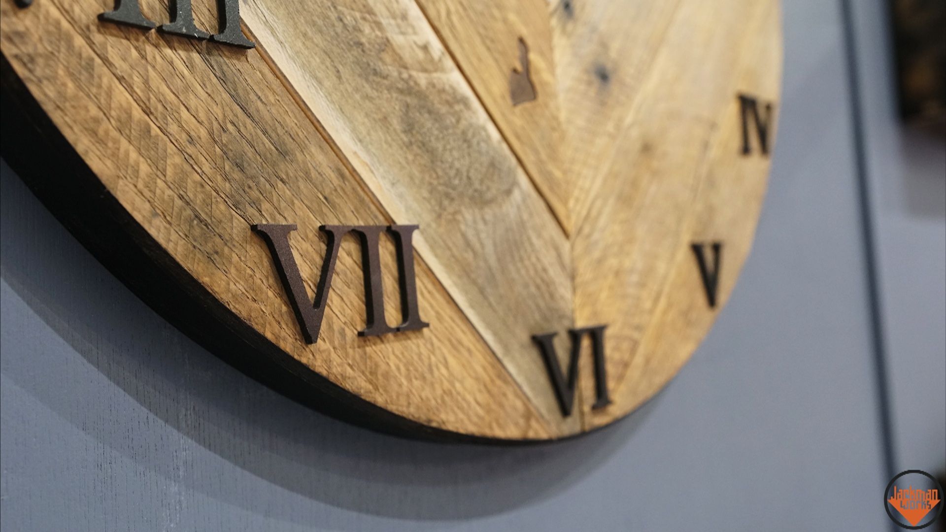 Pallet wood wall clock 25.jpg