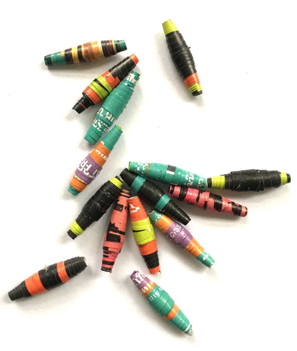 Paper beads made from Magazines (1).jpg