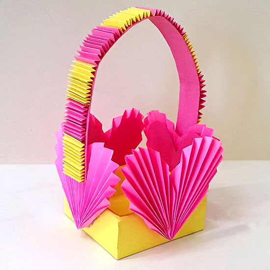 Paper-Accordion-Style-Basket-stylenrichDIY.jpg