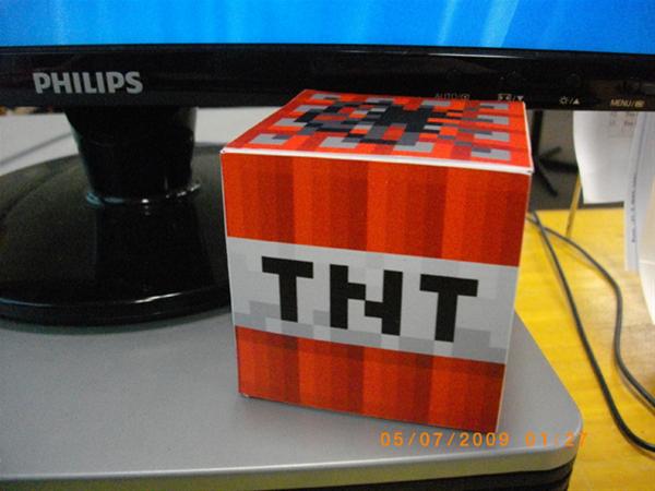 Paper-Craft-TNT-block-1041428.jpeg