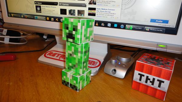 Paper-craft-Creeper3-1041428.jpeg