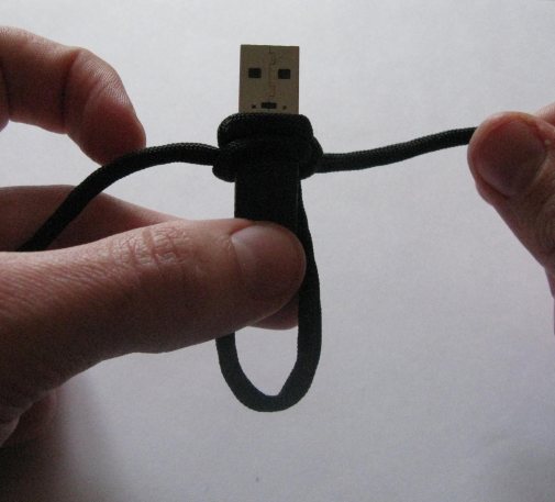 Paracord_flash_drive_08.JPG