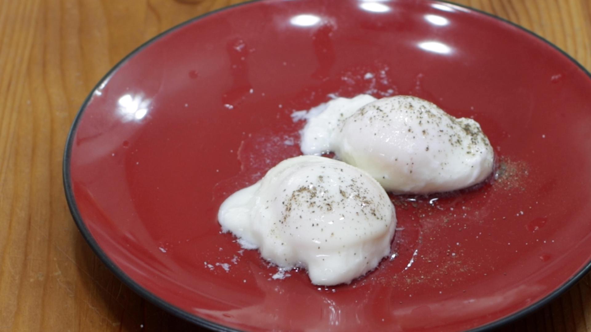 Perfect Poached Egg in 90 Seconds Easy Poached Egg Recipe.jpg