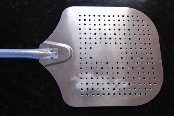 Perforated-Pizza-Peel12-580x388.jpg