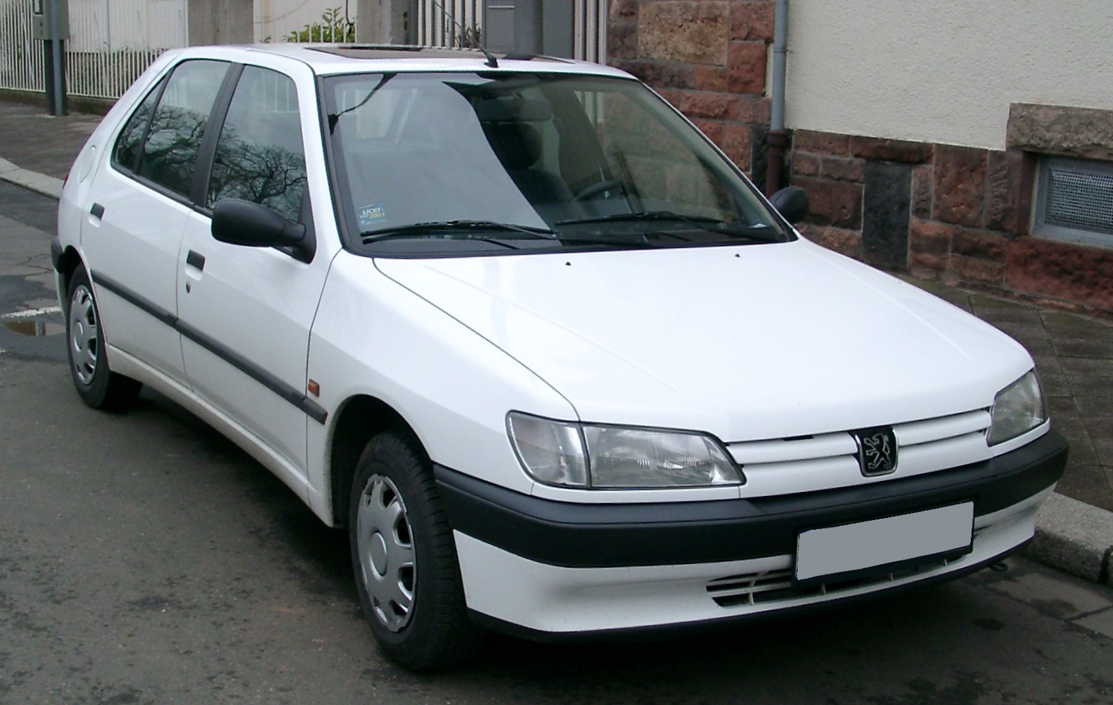 Peugeot_306_front_20080118.jpg