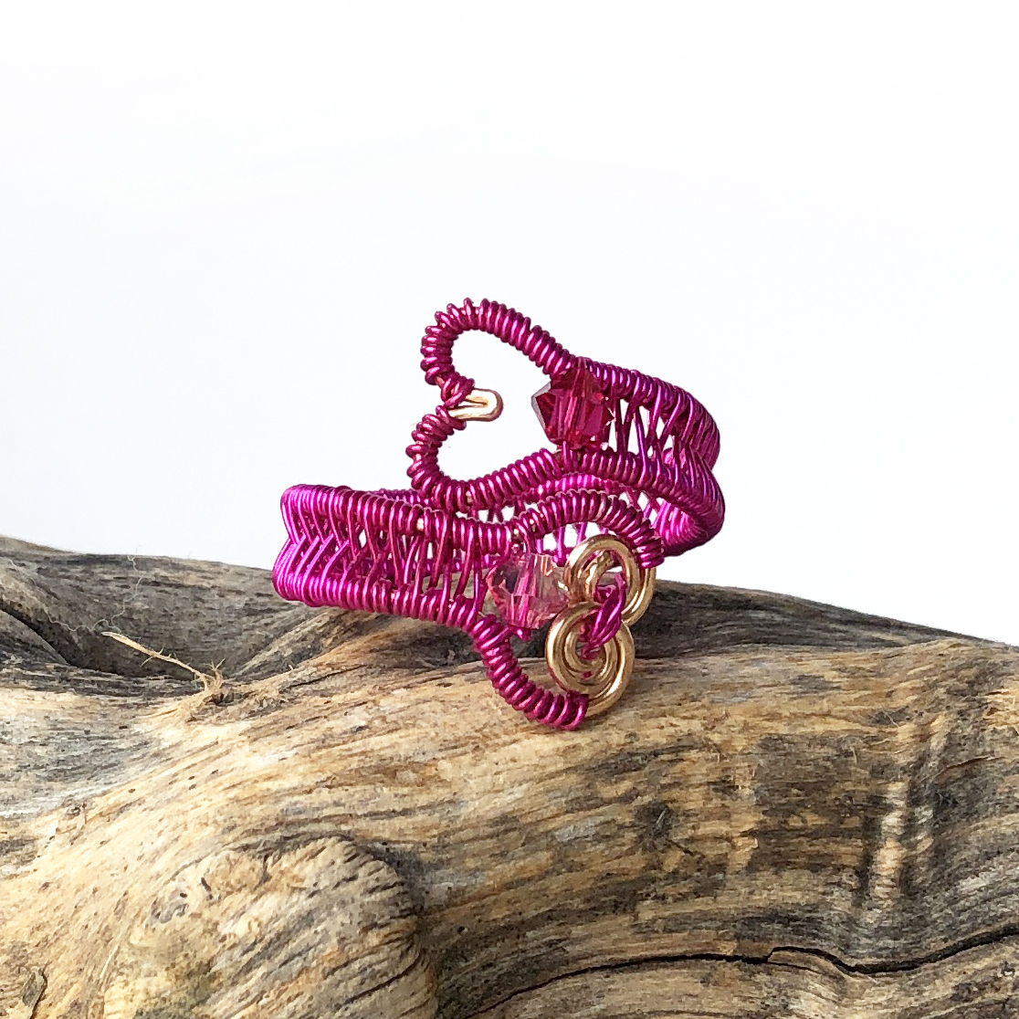 Pink Wire Ring 07.jpg