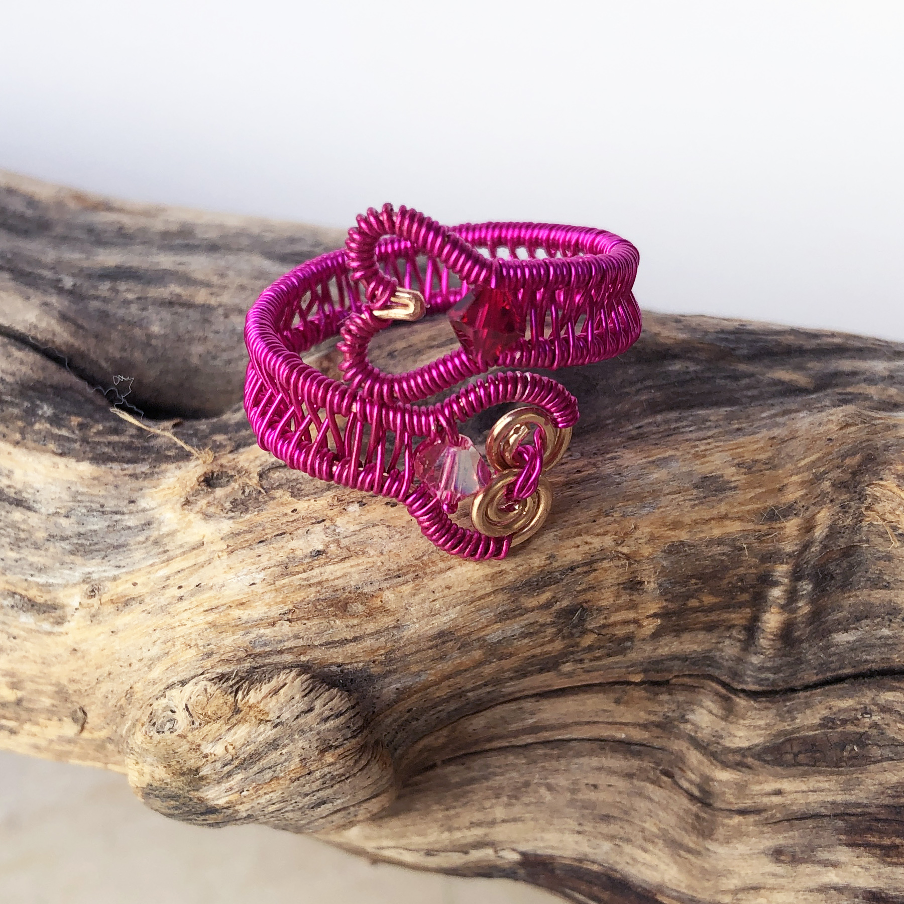 Pink Wire Ring 08.jpg