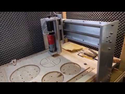 Planetarium   CNC milling a gear