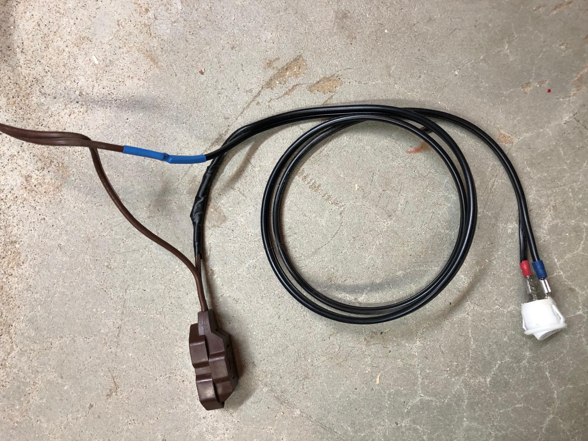 Power Cord with switch spliced in 1.jpg