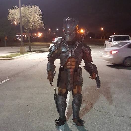 PredatorCostumeHalloween2016 1.jpg