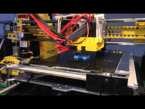 Printing with a Lego Prusa 3D printer (TimeLapse)