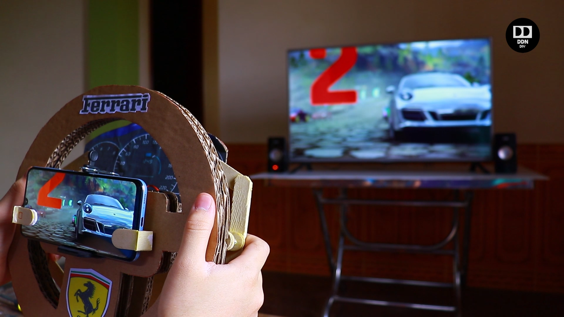 Projecting images on a TV screen makes gaming more enjoyable.png