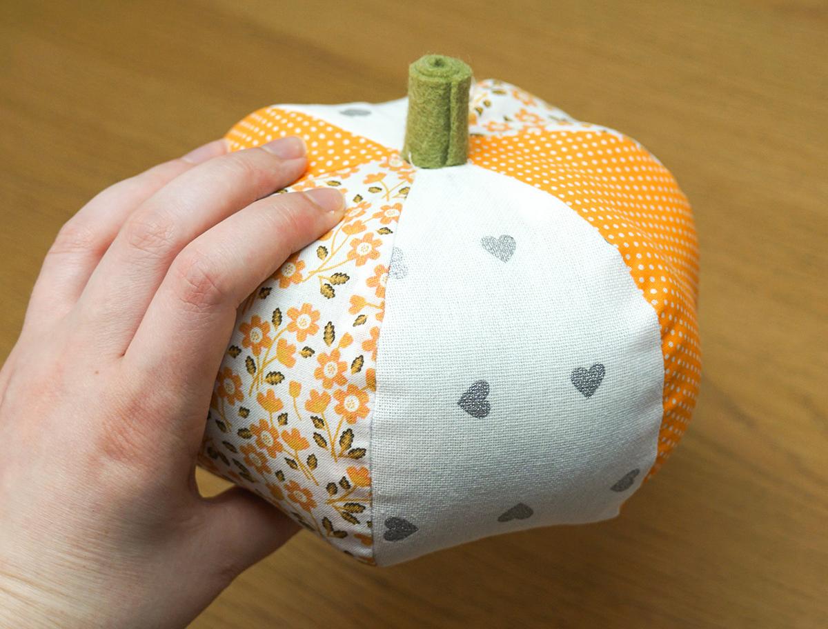 Pumpkins - Sewn 1q.jpg