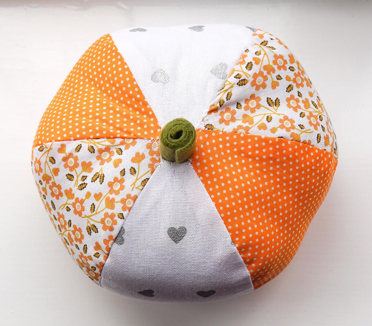 Pumpkins - Sewn 1v.jpg