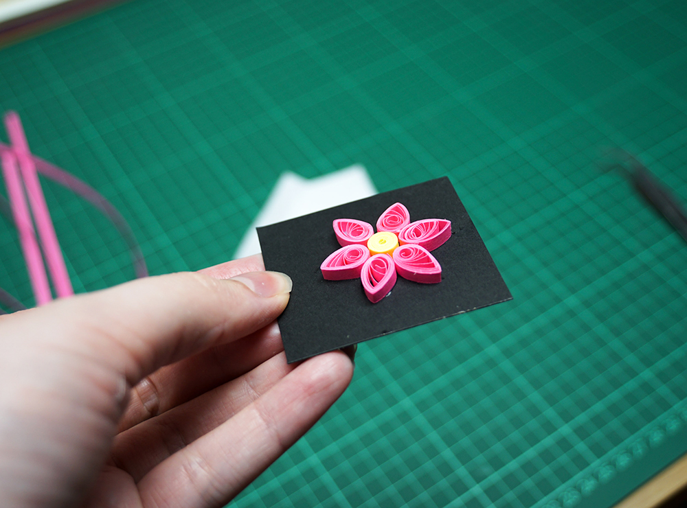 Quilled earrings 2q.jpg