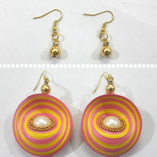 Quilling-Paper-DIY-Earrings-stylenrichDIY.jpg