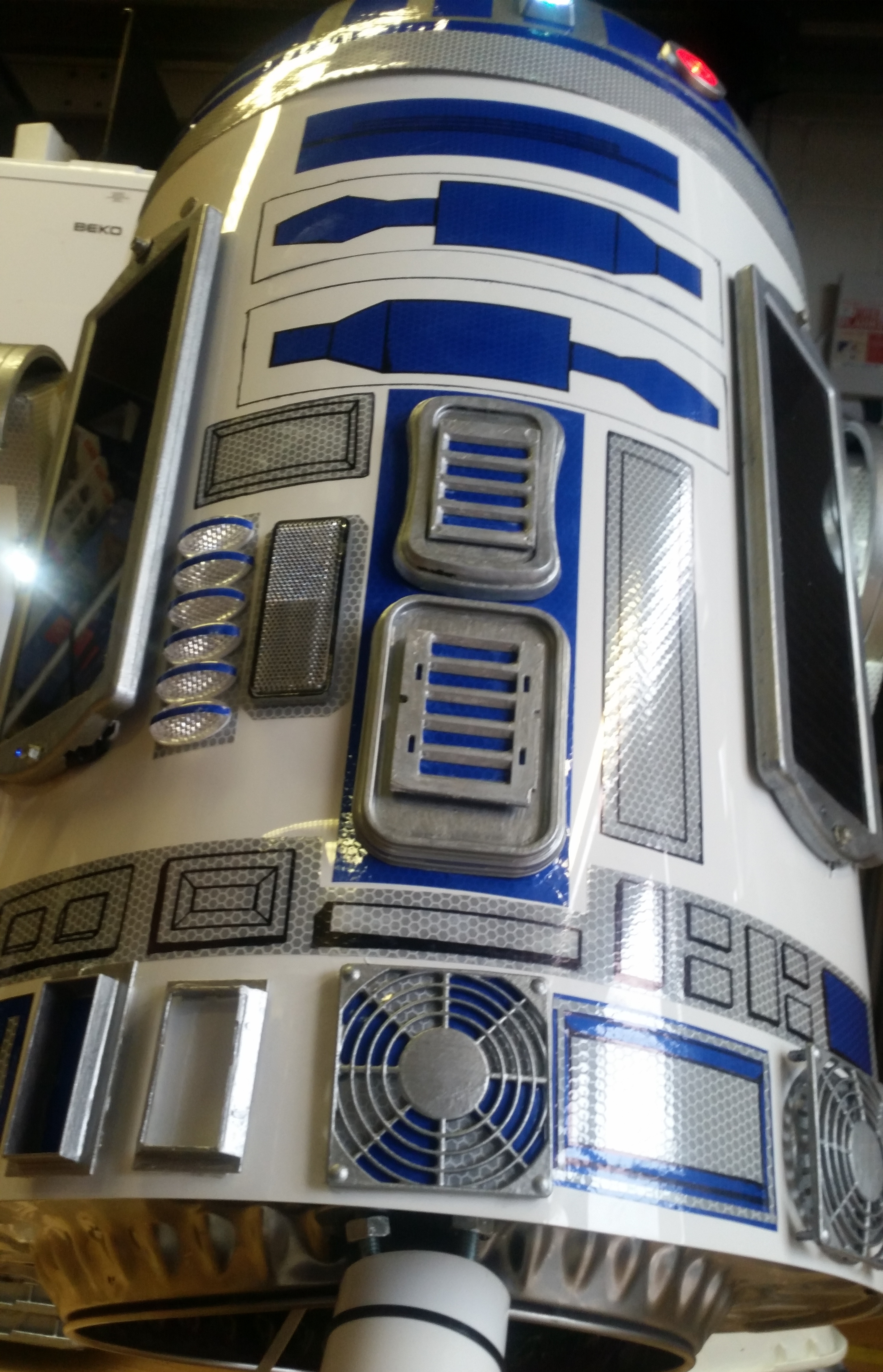 R2D2 1.jpg