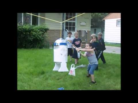 R2D2 Pinata Destruction