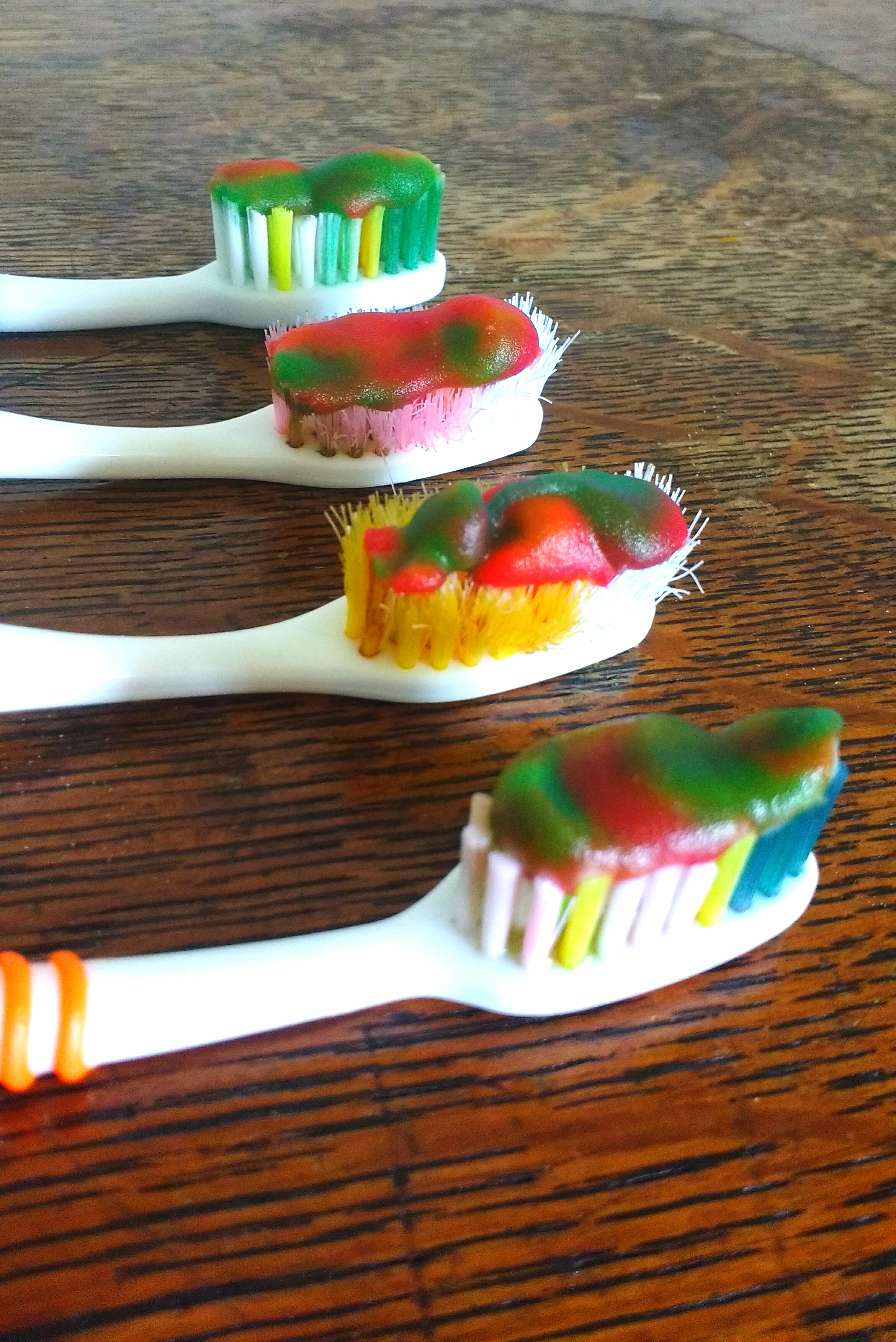 Rainbow Fresh toothpaste 7.jpg