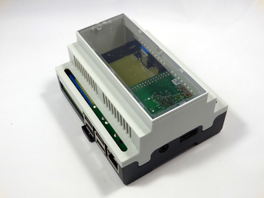 RasPiBox transparent right view.jpg