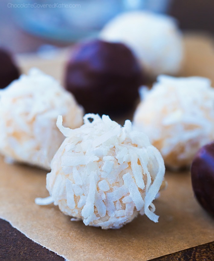 Raw-Coconut-Balls.jpg