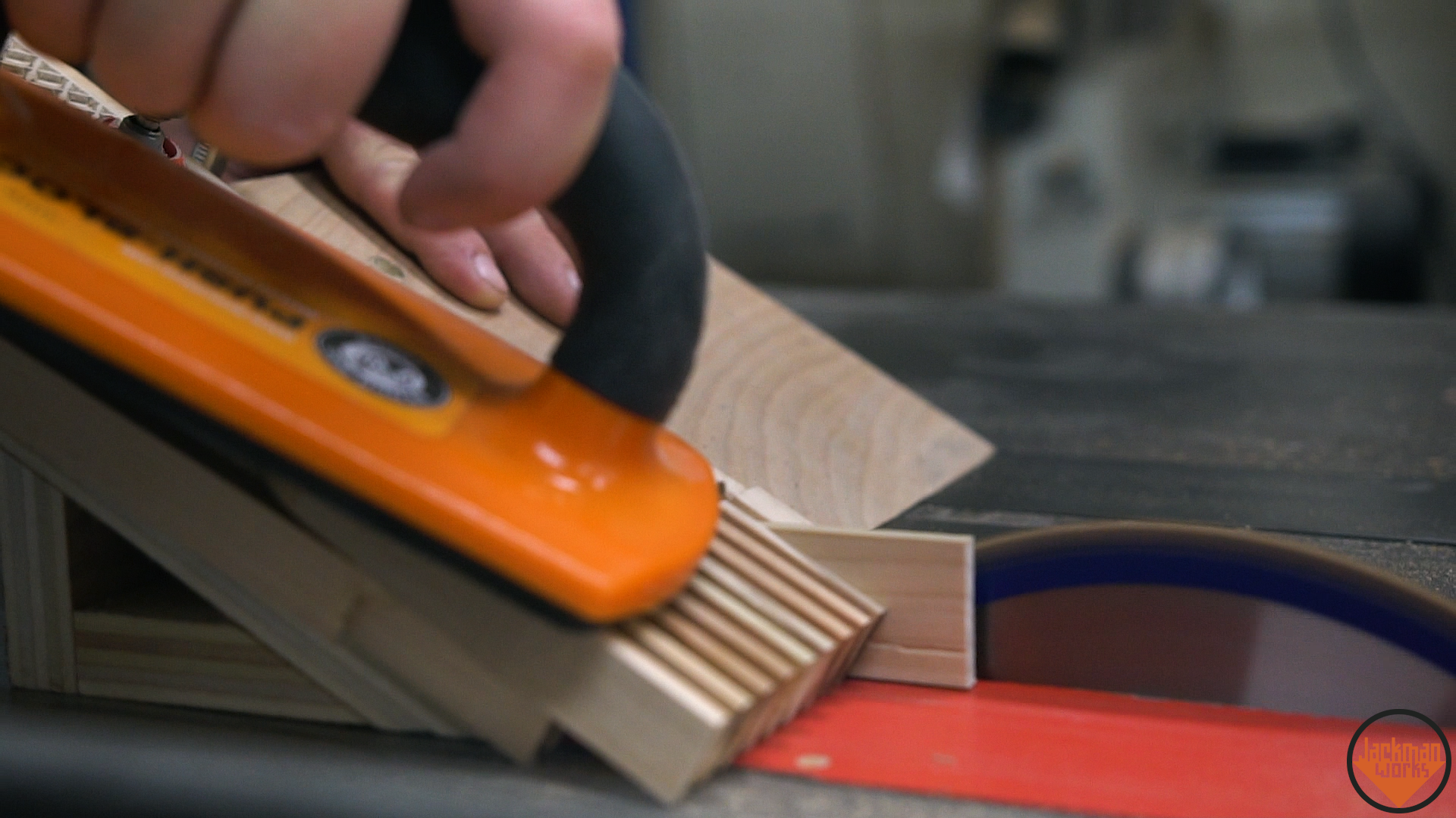 Reclaimed Pallet Wood Penny Board 25.png