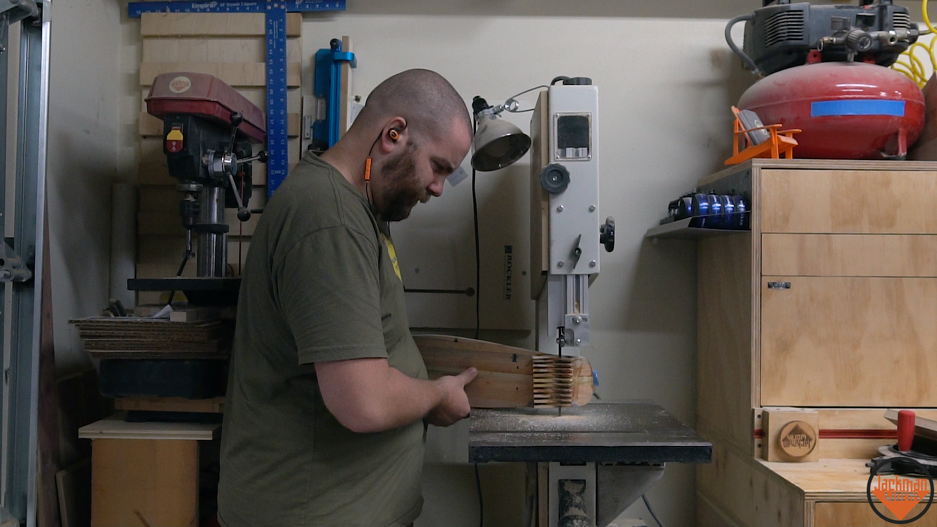 Reclaimed Pallet Wood Penny Board 28.png