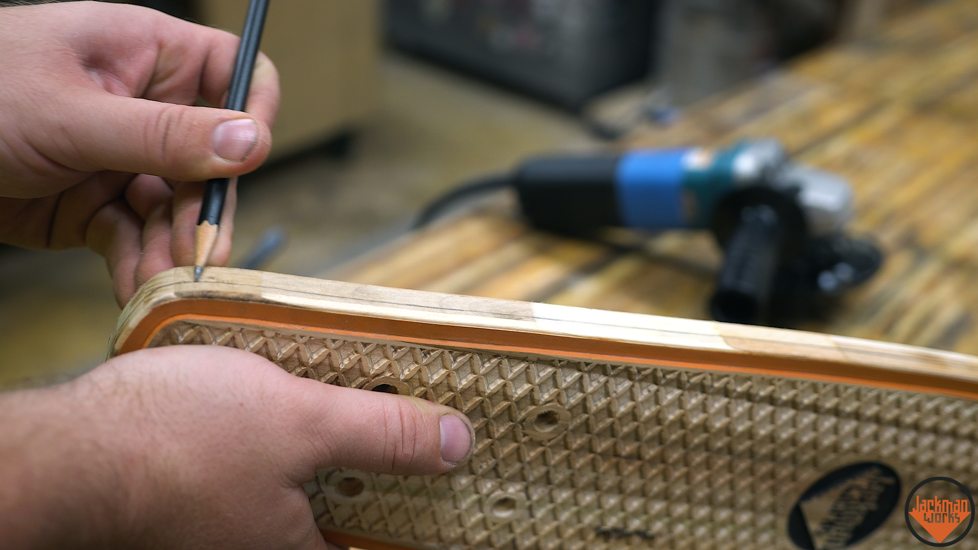 Reclaimed Pallet Wood Penny Board 31.png