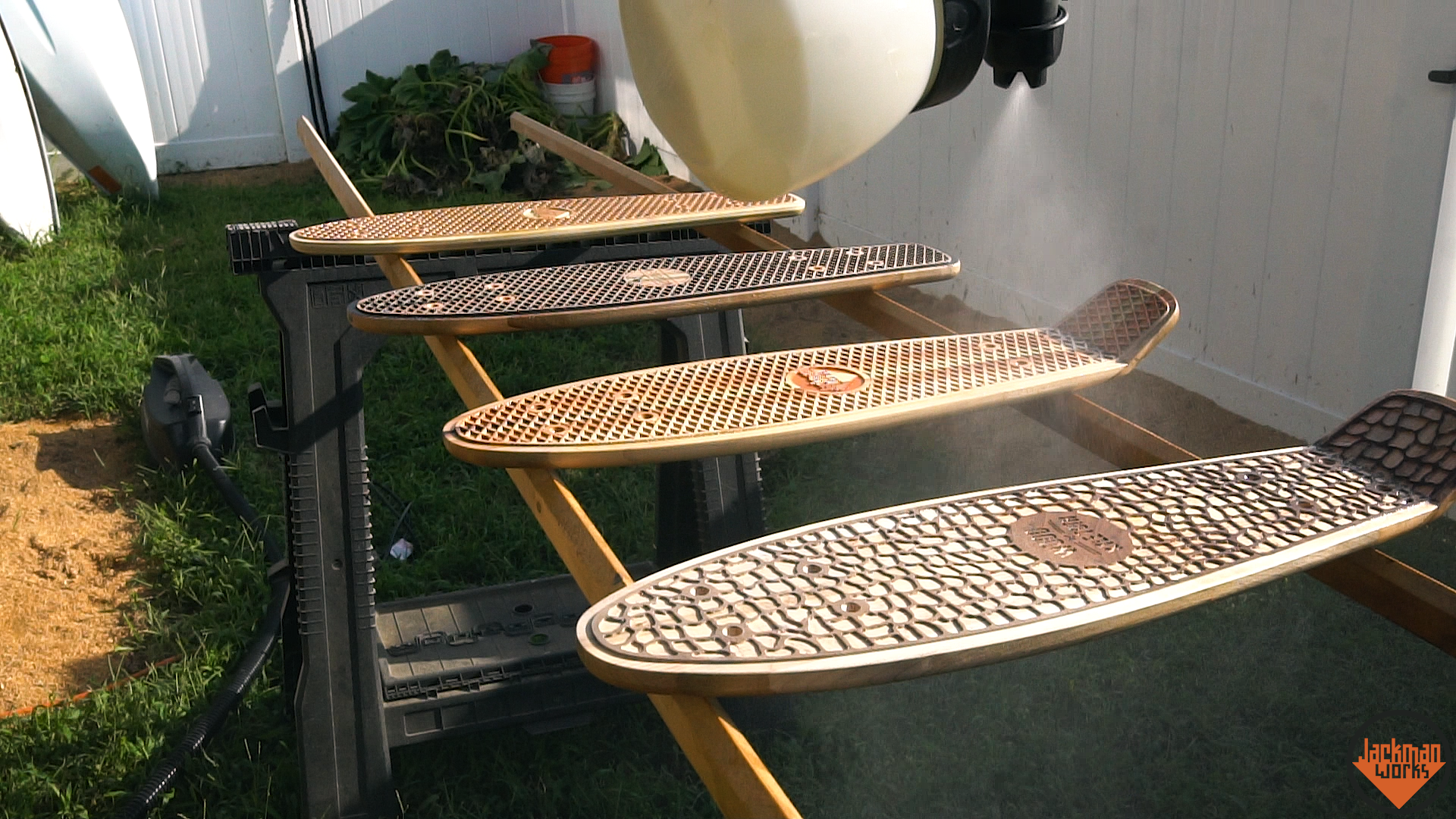 Reclaimed Pallet Wood Penny Board 37.png