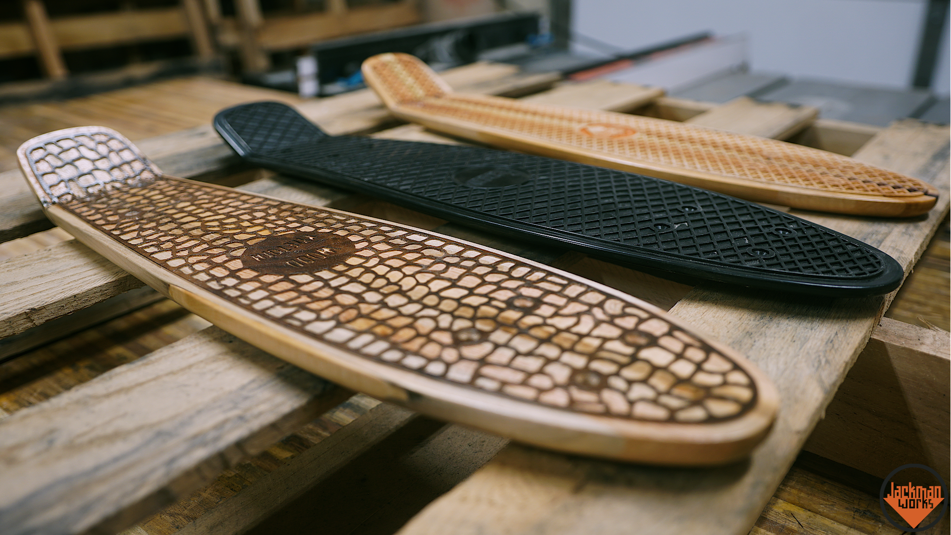 Reclaimed Pallet Wood Penny Board 45.png