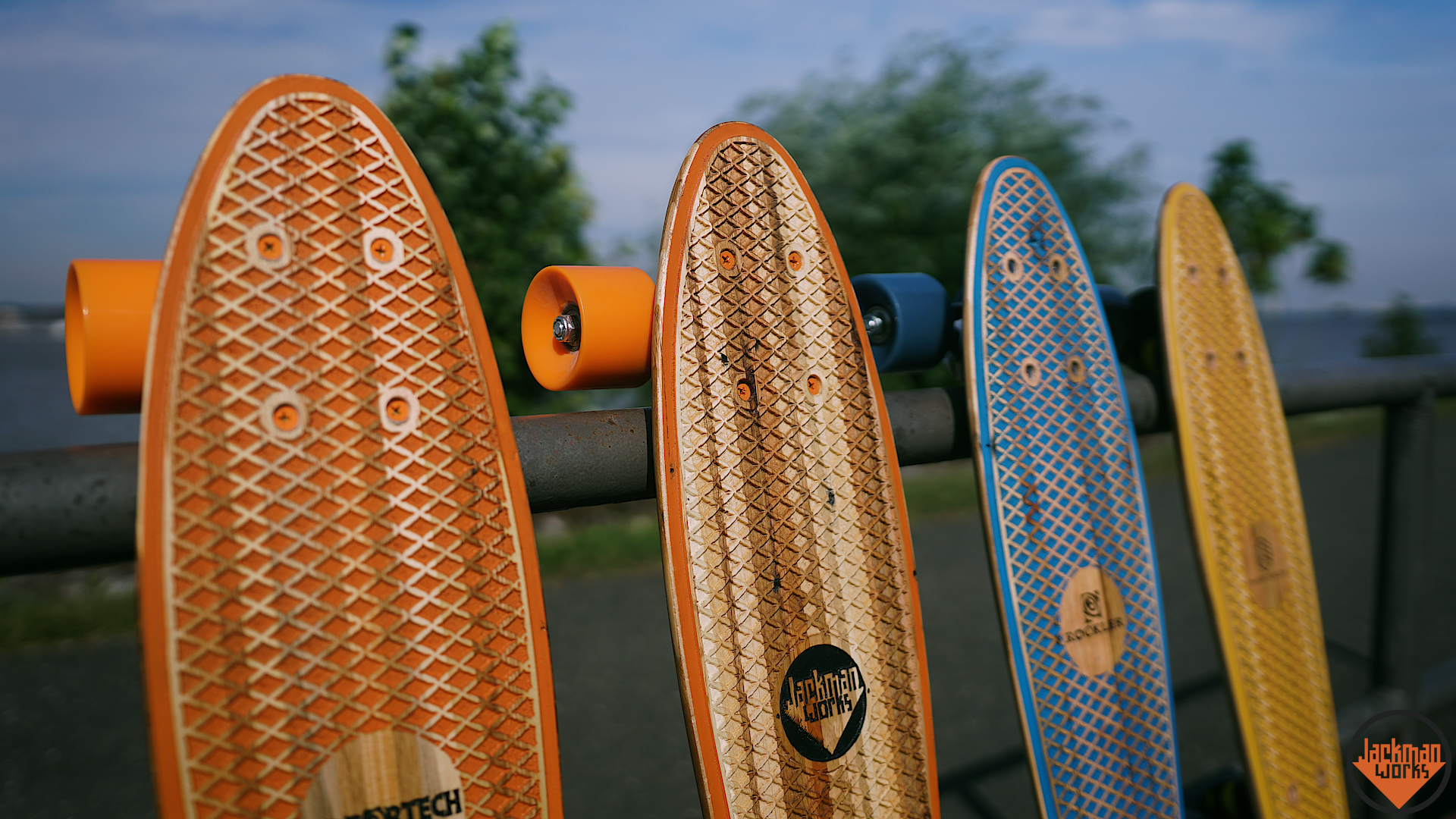 Reclaimed Pallet Wood Penny Board 48.png