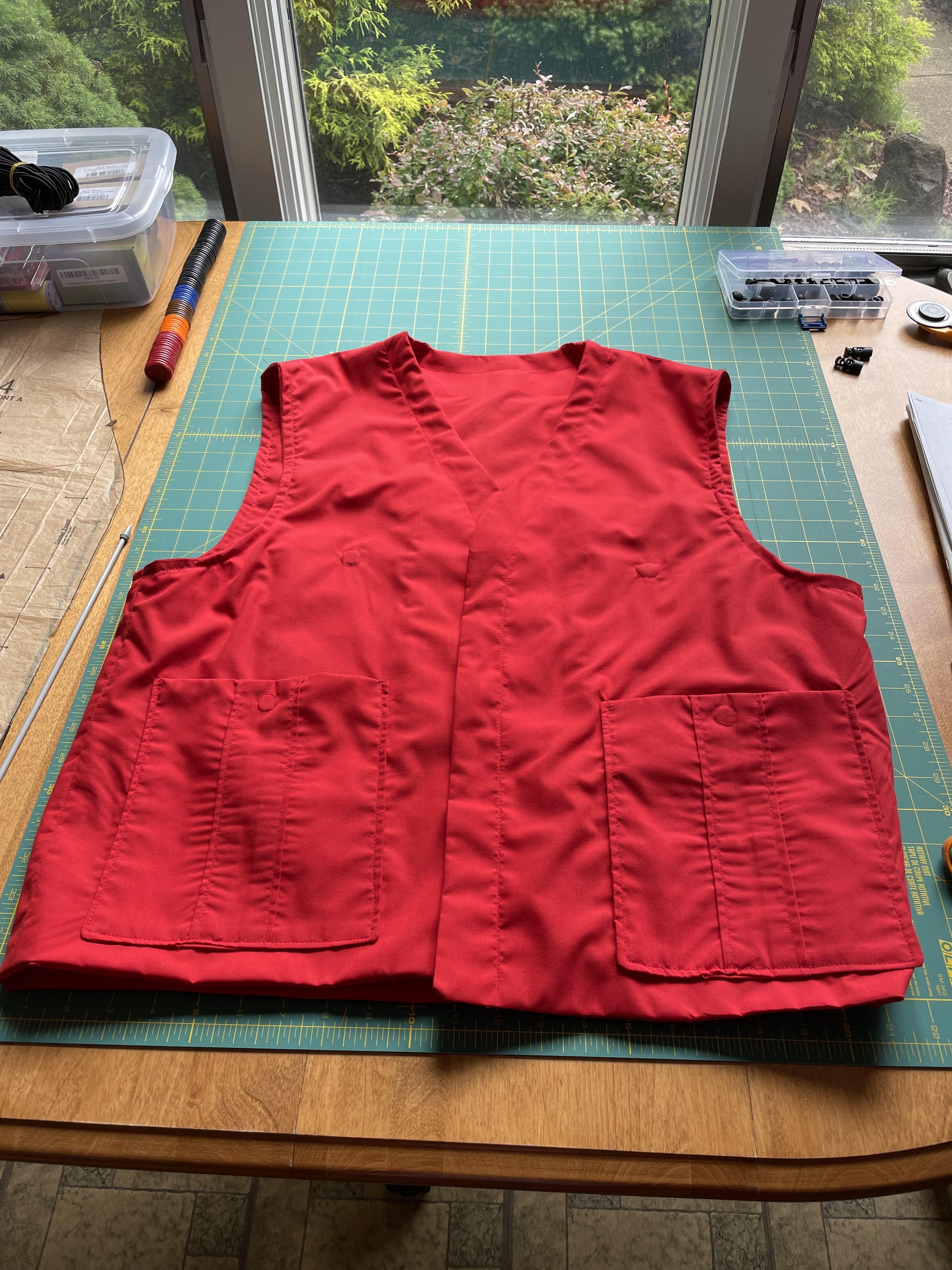 Red Vest_5209.jpg