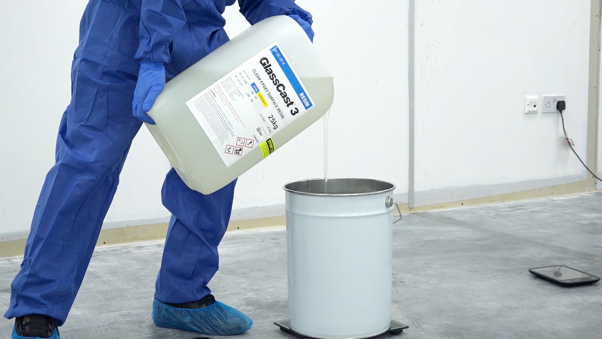 Resin Pour.jpg