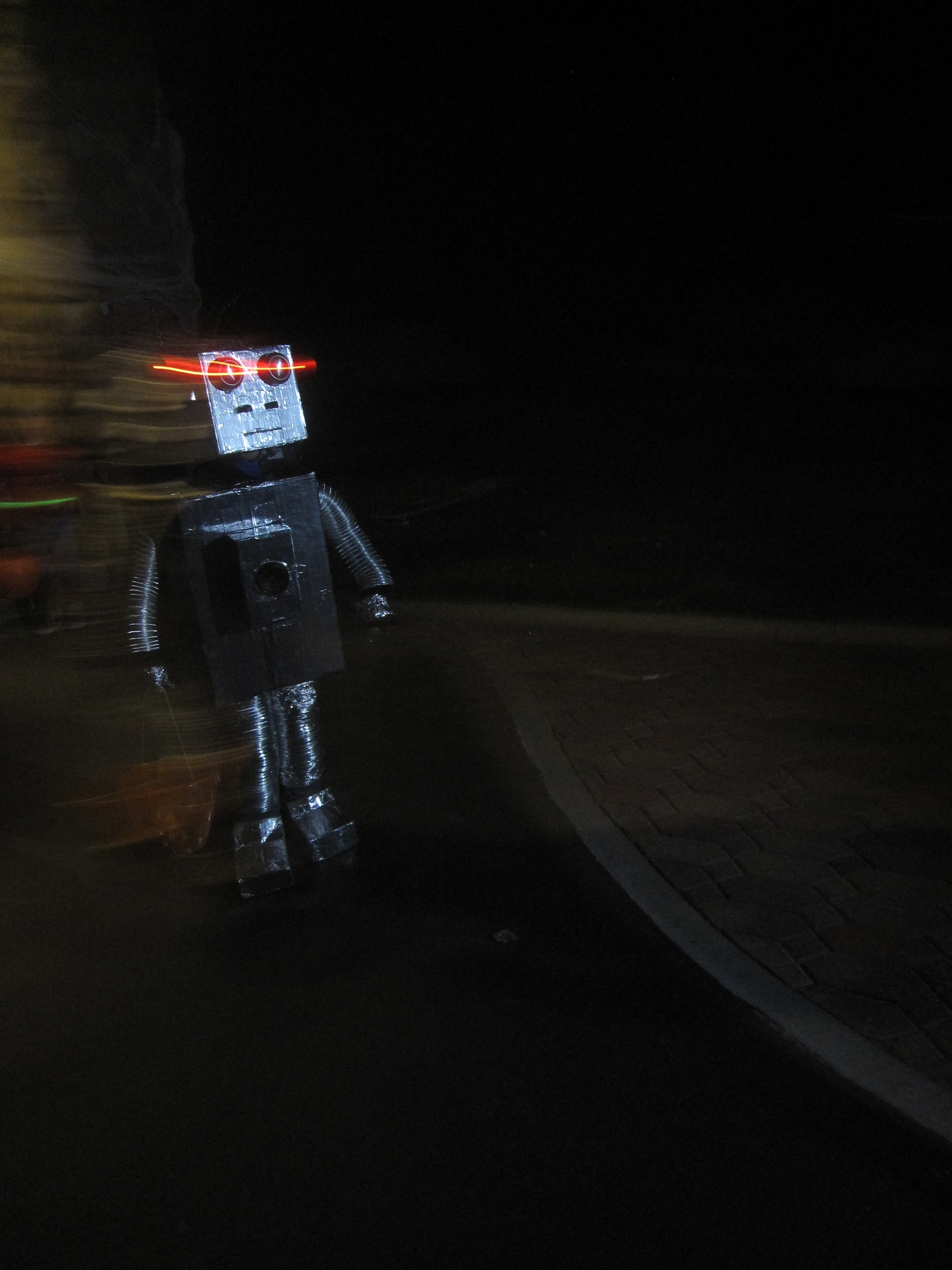 Robot Costume01.jpg