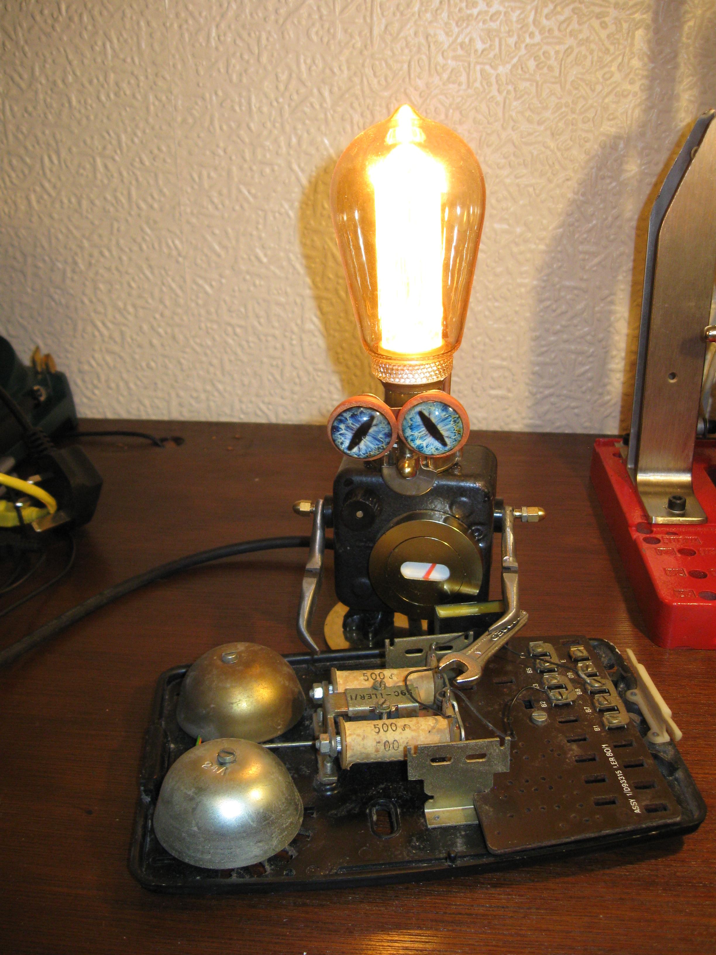 Robot Lamp 70.JPG