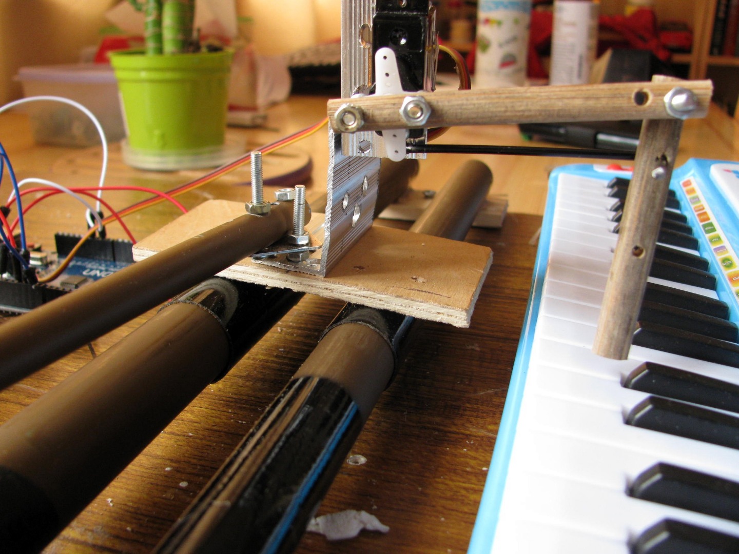 Robot Piano 6.JPG