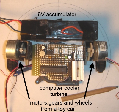 Robot-floor-vacuum-cleaner-April-2010-06.jpg