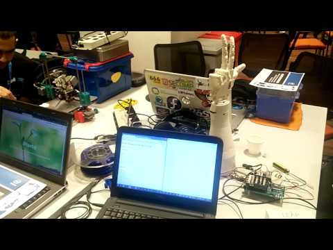 Robotic Arm controlled by Intel Edison