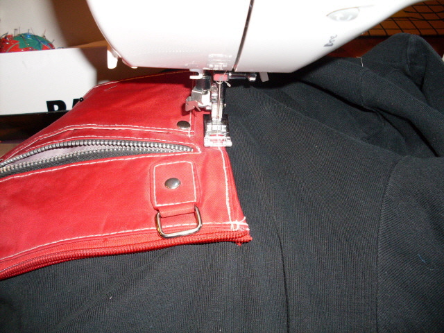 RogueDIY blog purse shirt 006_640x480.jpg