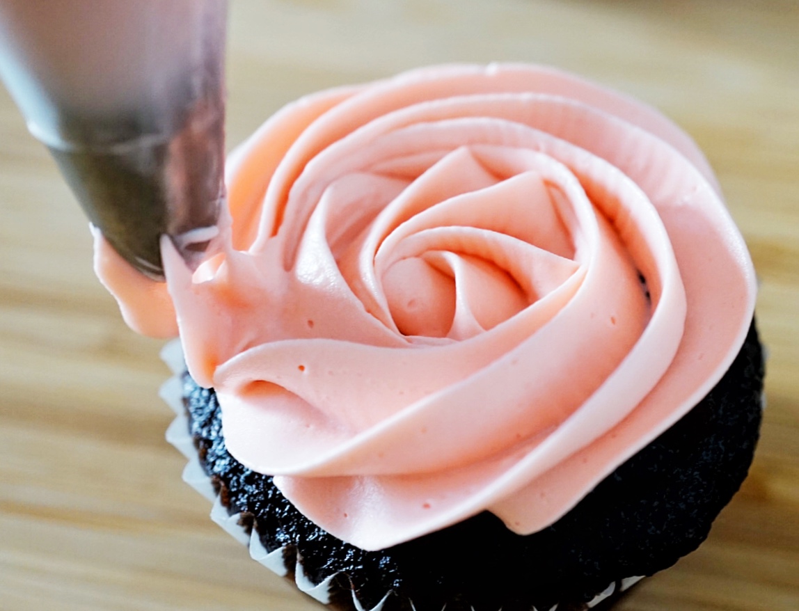 Rosette buttercream.jpg